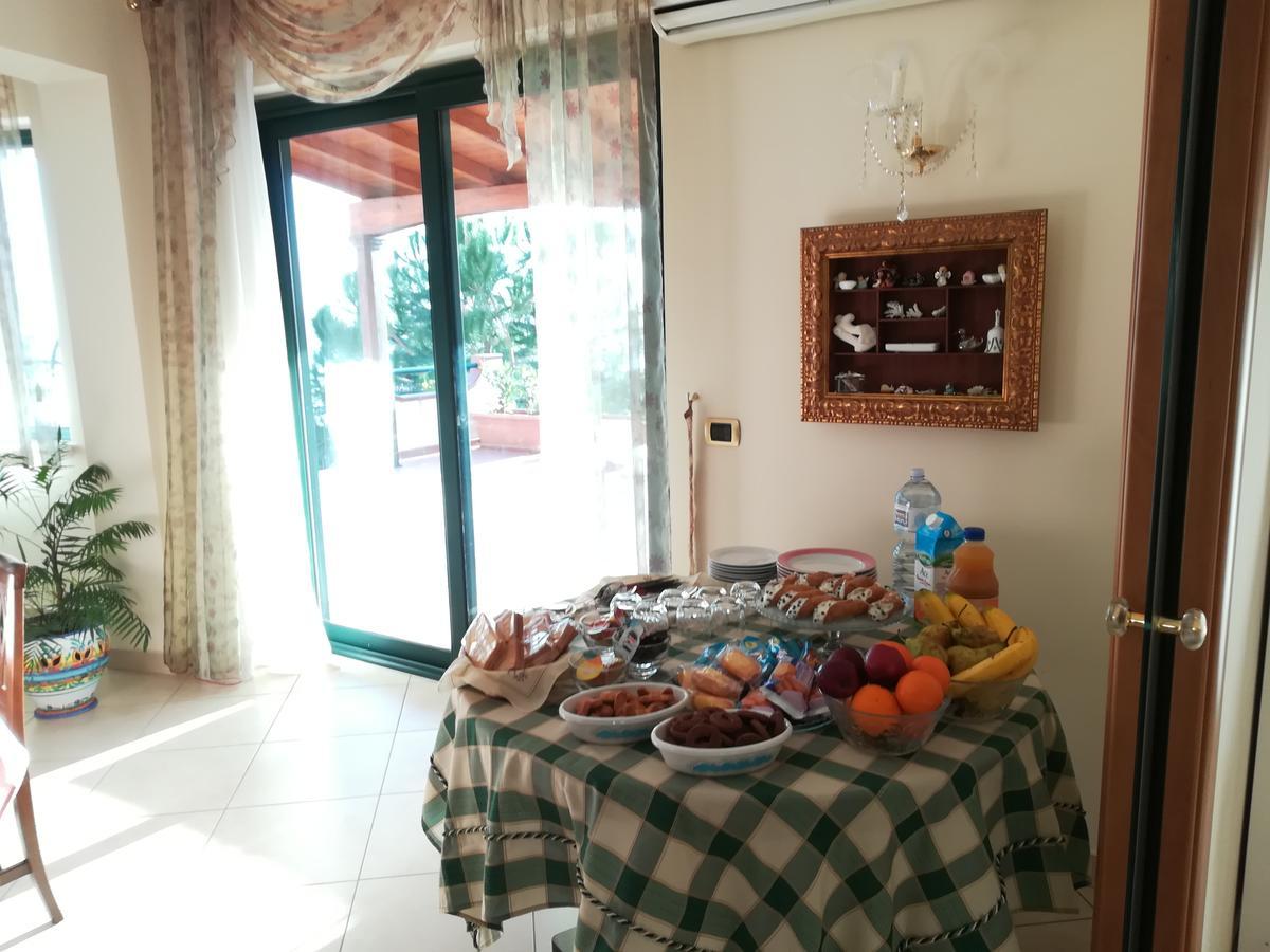 La Collina Bed & Breakfast 3*